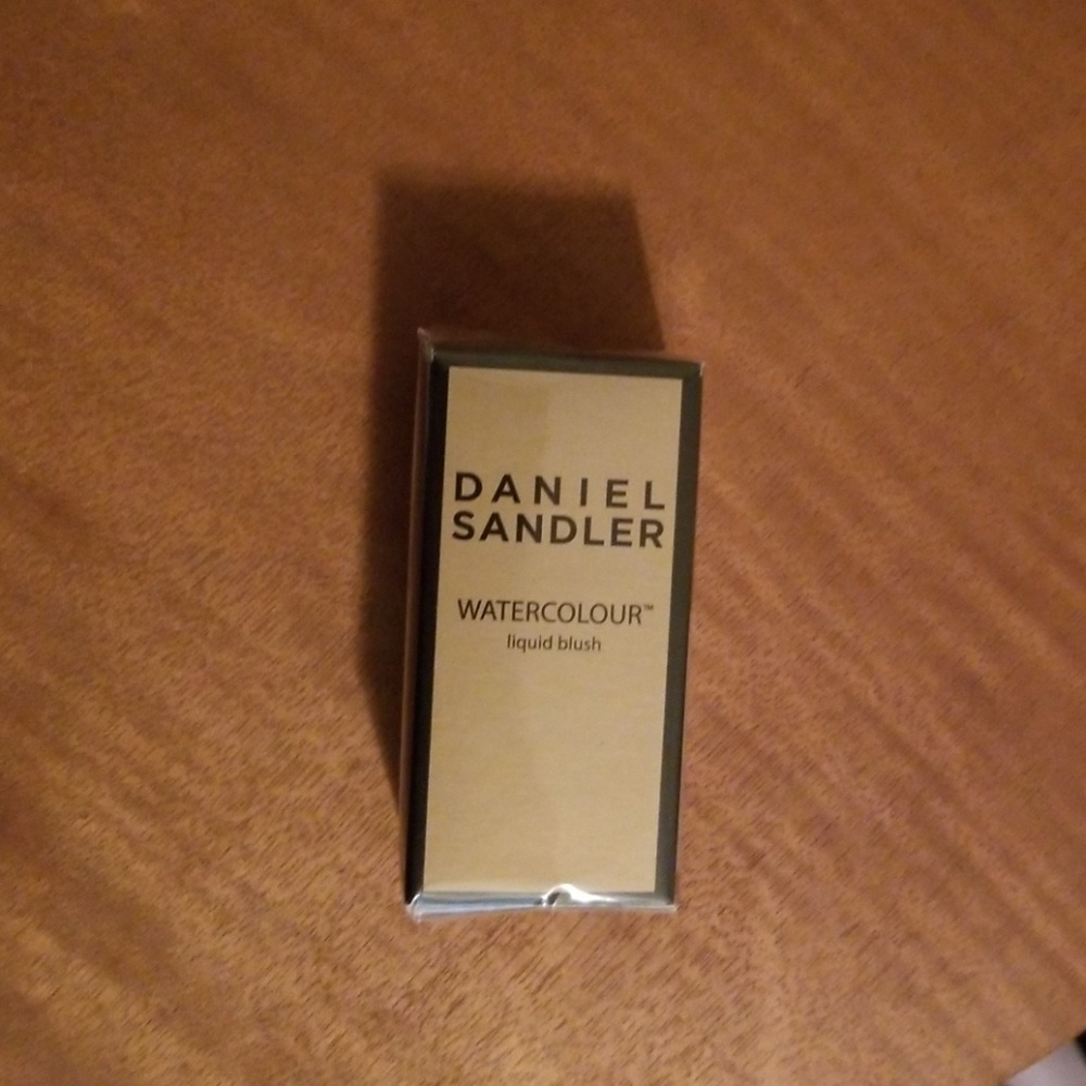 Daniel Sandler watercolour liquid blush in glow